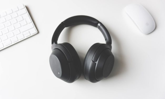 Voice Over Microphones – How to Choose the Best One For You and Your Budget