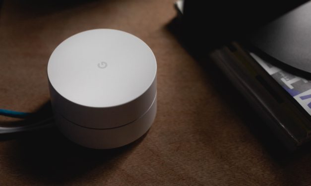 Comcast Bundles Cable TV, High Speed Internet And Digital Voice