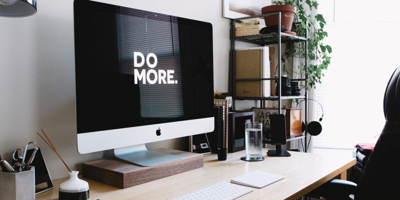 Advantages of Having a Computer Desk