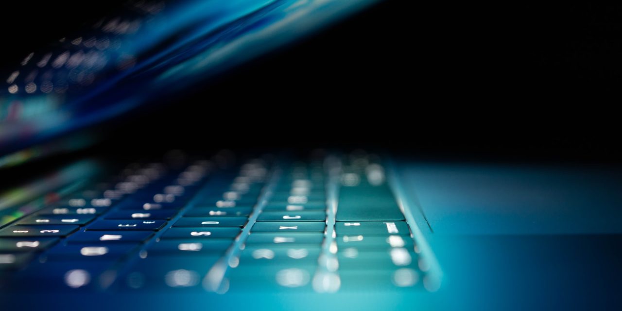 Laptop Review – Dell Vostro 1320
