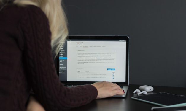 Why You Should Select Dedicated Server Hosting